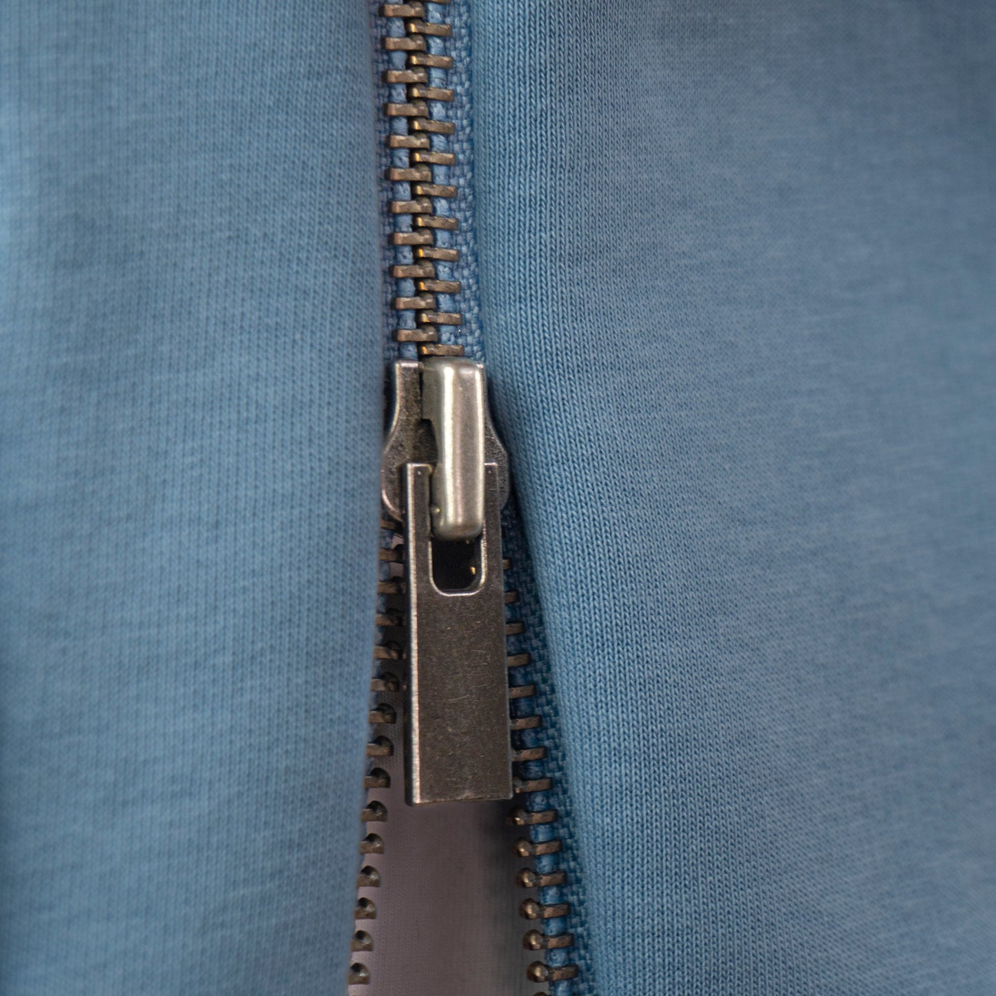 ZIP-UP (BLUE)