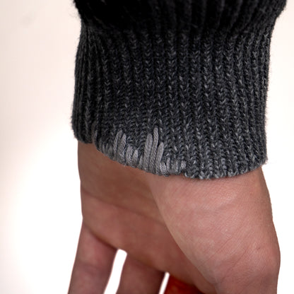 "BY HAND" SWEATER (GRAY)