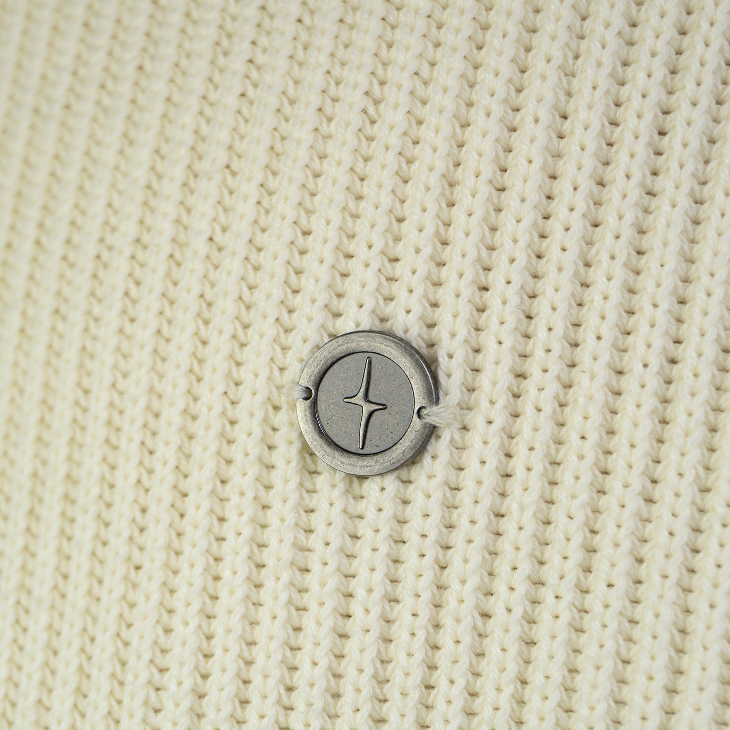 "BY HAND" SWEATER (CREAM)